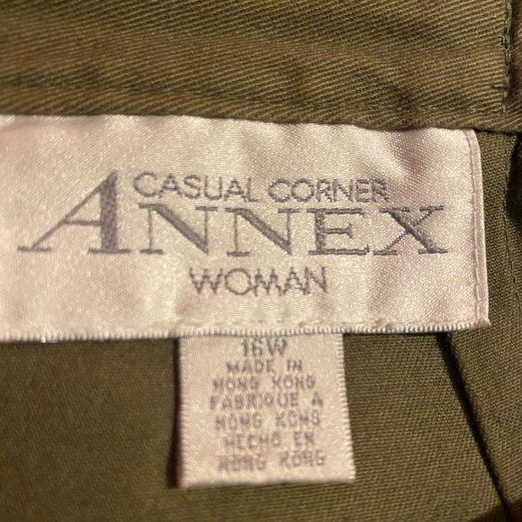 Skirt - Picture 5 of 8